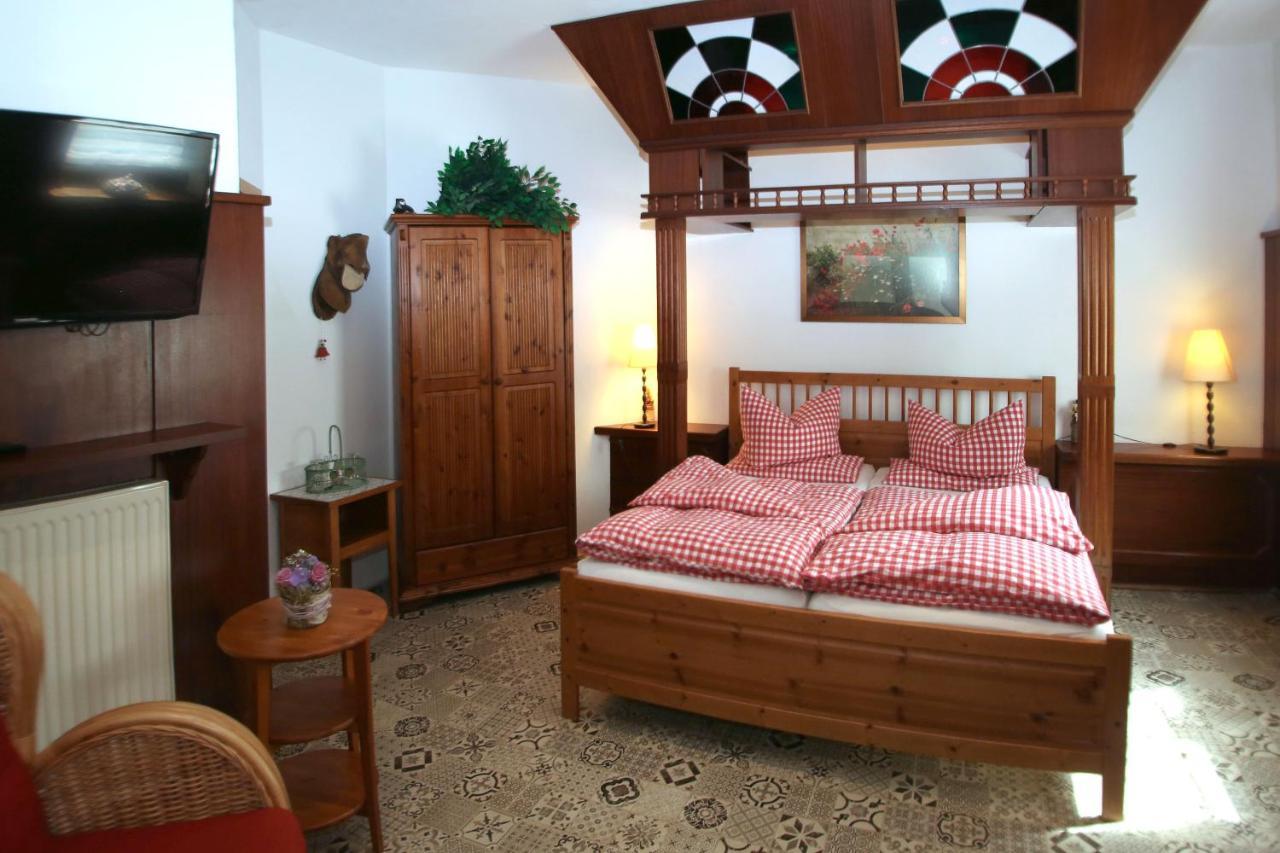 Romantik Landhaus & Pension Klaps Liebling Люббен Екстер'єр фото